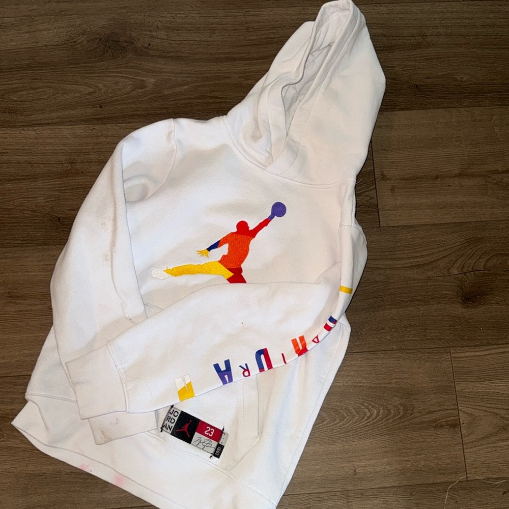 Sweatshirt
